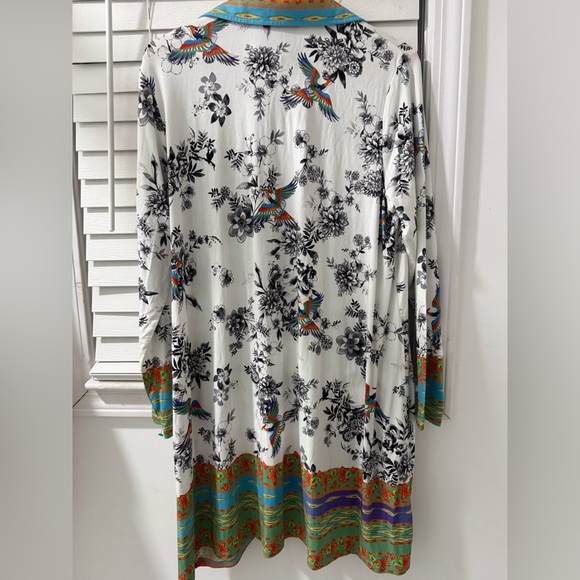 Johnny Was Embroidered Floral Label Detail in Pink, Gold & Green - Picture 8 of 15